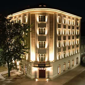 The Crown Center - Handwritten Collection Accor Krakow